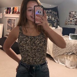 RARELY WORN Floral bodysuit in size xs!